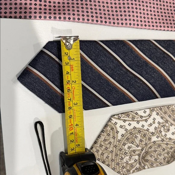 Dolcepunta Men's Tie Set of 3 - Pink, Navy, and Beige - Picture 4 of 5